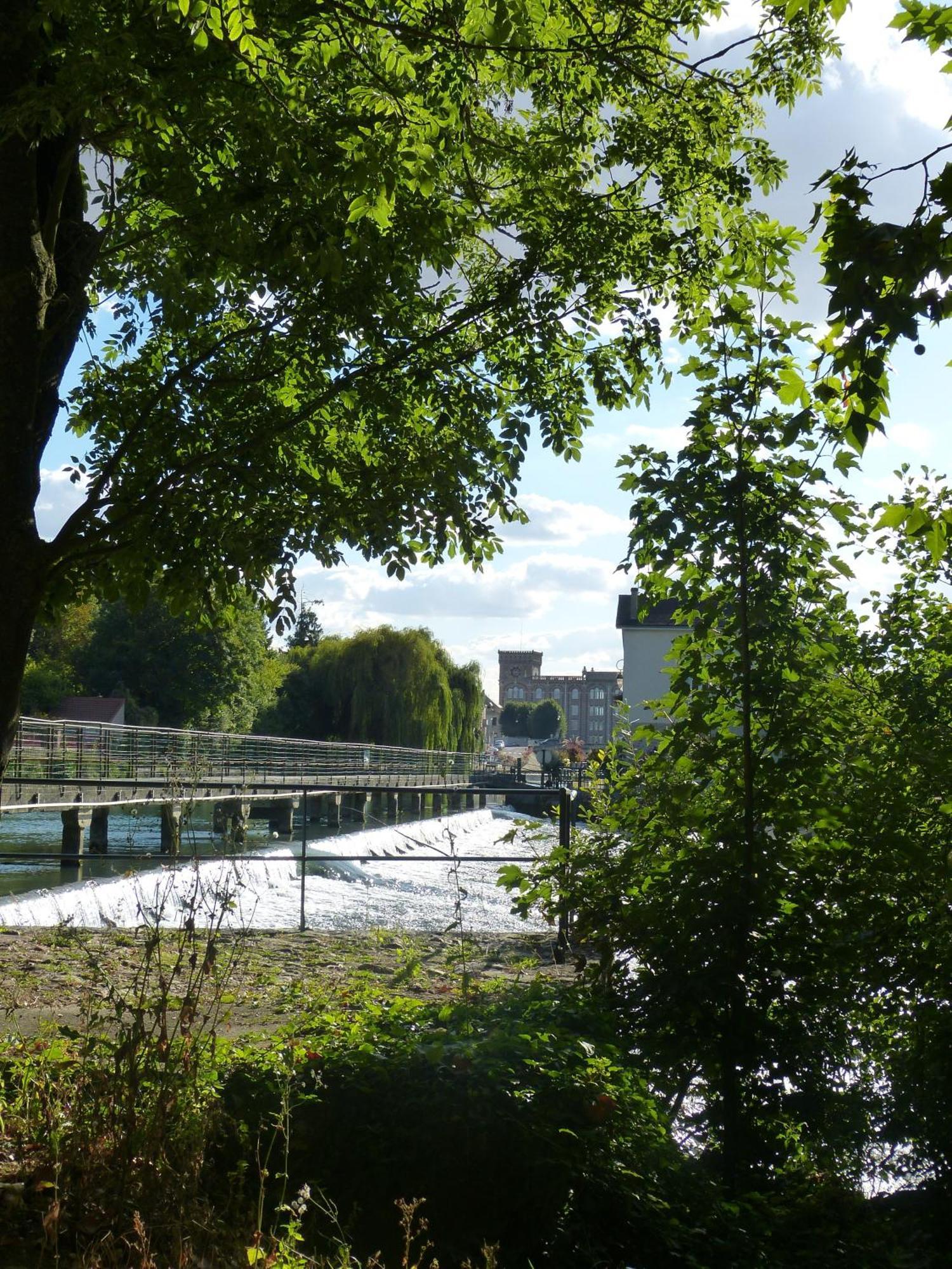 Hotel Saint Laurent Nogent-sur-Seine Kültér fotó