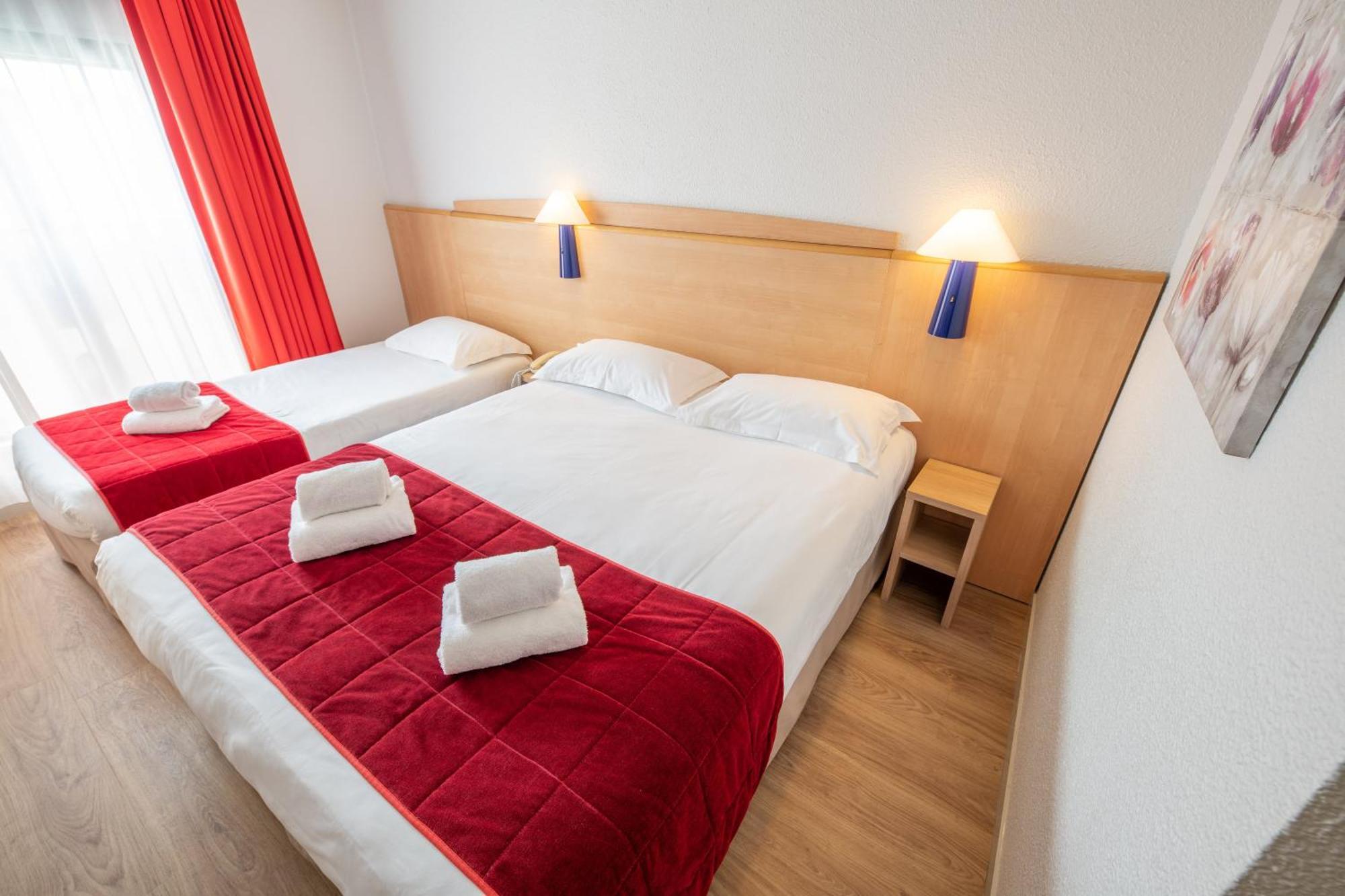 Hotel Saint Laurent Nogent-sur-Seine Szoba fotó